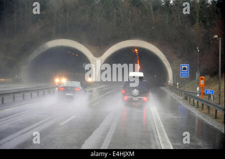 fahren auf Autobahnen Stockfoto