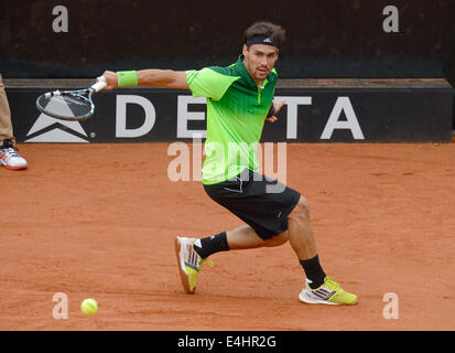 Italienischer Tennisspieler Fabio Fognini in Aktion während das Halbfinale des Mercedes Cup ATP-Tennis-Turnier gegen Bautista Agut aus Spanien in Stuttgart, Deutschland, 12. Juli 2014. Foto: DANIEL MAURER/DPA Stockfoto