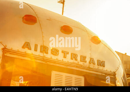 Ein Vintage Airstream Wohnwagen oder Anhänger nun in ein Café umgewandelt Stockfoto