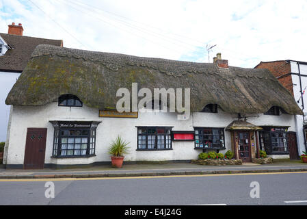 Die alten strohgedeckten Hütte jetzt ein Hotel und Pub Dunchurch Warwickshire Stockfoto