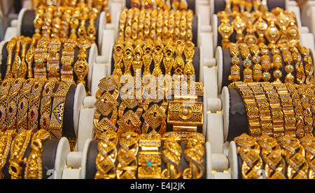 Gold auf der berühmten Gold Souk in Dubai Stockfoto