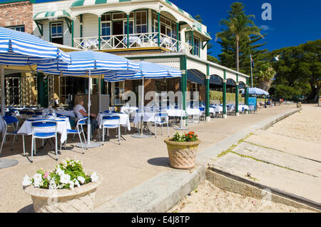 Watsons Bay Vaucluse Strand an einem klaren sonnigen Tag. Anzeigen von Doyles auf das Beach restaurant Stockfoto