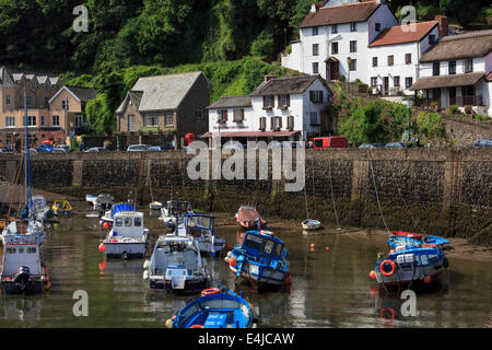 Lynmouth Harbour in frühen Morgenstunden bei Ebbe, Devon Stockfoto