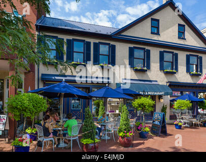 Pub und Restaurant am Lincoln Square in Dowtown Gettysburg, Adams County, Pennsylvania, USA Stockfoto