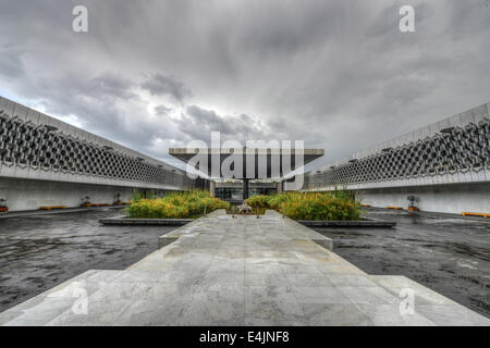 Das Plaza des Museo Nacional de Antropología (MNA oder National Museum of Anthropology) ist ein nationales Museum von Mexiko. In der Stockfoto