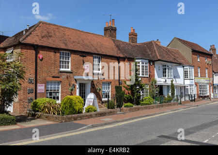 eine Stichprobe von Geschäften Rose Street Wokingham Berkshire Stockfoto