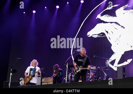 Neil Young und Crazty Pferd Live in Hyde Park, London. Stockfoto