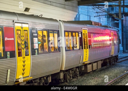 Brisbane Australien, Hauptbahnhof, öffentlicher Nahverkehr Bahnhof, Bahn, Zug, Fahrer, Pendler, Passagiere Passagiere Fahrer, Passagierkabine Stockfoto