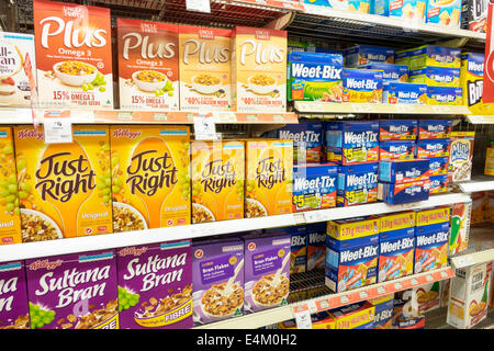 Brisbane Australien, Queensland CBD Central Business, District, Queen Street Mall, Coles, Lebensmittelgeschäft, Supermarkt, Lebensmittel, Regale Regale, Verkauf, Kellogg Stockfoto