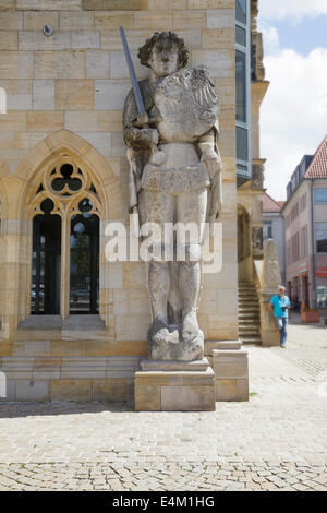Roland-Statue außerhalb Rathaus, Halberstadt, Sachsen Anhalt, Deutschland Stockfoto