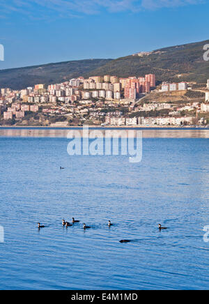 Gemlik Stadt und Gemlik Bucht befindet sich die Northwest Marmarameer, Türkei Stockfoto