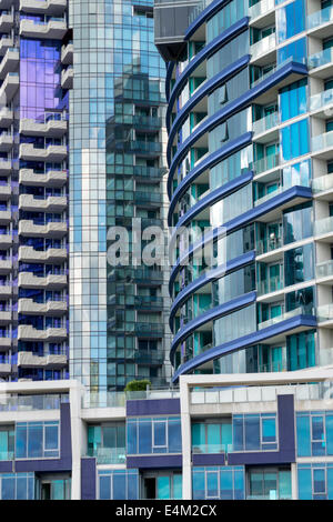 Melbourne Australien, Docklands, Harbour Esplanade, New Quay Promenade, Hochhaus, Eigentumswohnung Wohnapartments Gebäude Gebäude Gehäuse, g Stockfoto