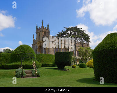 Sudeley Castle, Gloucestershire. Die Königinnen zu Fuß. Stockfoto