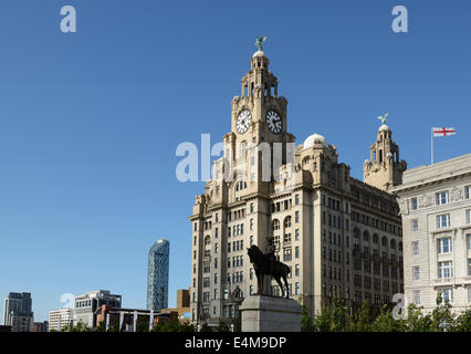 Das Leber-Gebäude an der Uferpromenade von Liverpool UK Stockfoto