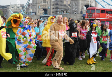 London, UK, UK. 14. Oktober 2009. Sir Richard Branson besucht Fototermin um den Virgin London-Marathon in London starten. © Ferdaus Shamim/ZUMA Draht/Alamy Live-Nachrichten Stockfoto