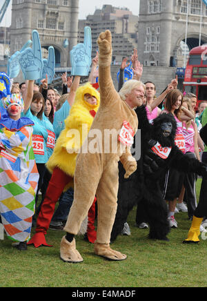 London, UK, UK. 14. Oktober 2009. Sir Richard Branson besucht Fototermin um den Virgin London-Marathon in London starten. © Ferdaus Shamim/ZUMA Draht/Alamy Live-Nachrichten Stockfoto