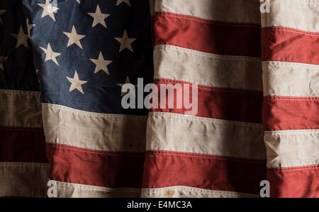 Nahaufnahme einer verwitterten amerikanische Flagge Stockfoto