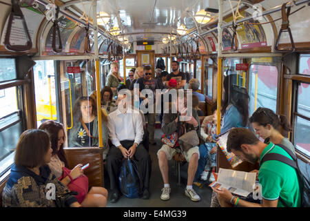 Melbourne Australien, Yarra Trams, Straßenbahn, Trolley, Straßenbahn, City Circle Highway Route, innen, Passagierkabine, Auto, Fahrer, Passagiere Fahrer Stockfoto