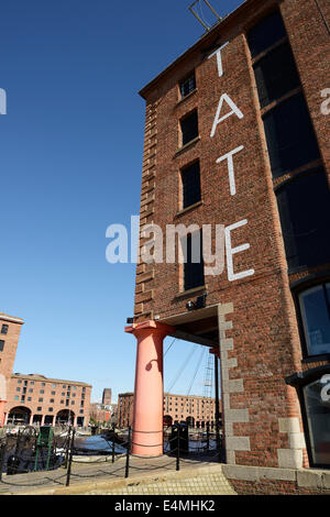 Die Kunstgalerie Tate Liverpool Gebäude am Albert Dock Liverpool UK Stockfoto