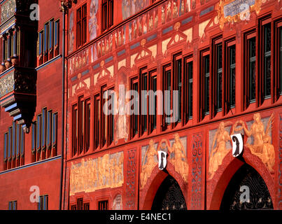 Basel (Bale) Schweiz. 16thC Rathaus (Town Hall) Marktplatz (Marktplatz) bemalte Fassade Stockfoto