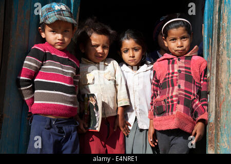 Schulkinder, Myagdi Bezirk, Nepal Stockfoto