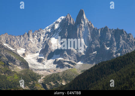 Aiguille Verte und Les Drus im Mont-Blanc-Massiv, Haute-Savoie, Frankreich. Stockfoto