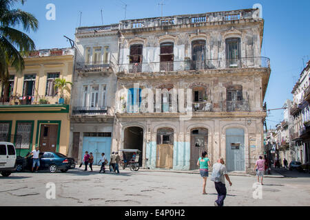 Bröckelt, Altbau, Havanna Vieja (Altstadt von Havanna), Havanna, Kuba Stockfoto