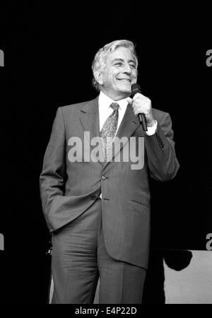 Tony Bennett auf der Pyramide Bühne, Glastonbury Festival 1998 Stockfoto