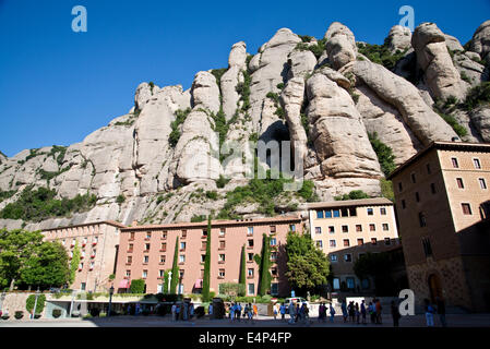 Montserrat ist ein Multi-spitzer Berg in Spanien wo befindet sich die Benediktiner-Abtei mit der schwarzen Madonna Stockfoto