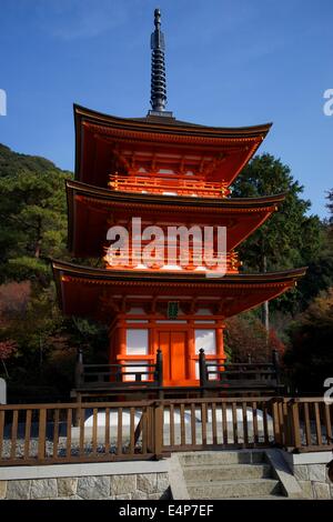 Dreistöckige Pagode am Taisan-Ji in der Nähe von Kiyomizu-Dera in Kyoto, Japan Stockfoto