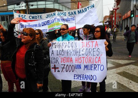 März Lehrer während einer Protestaktion gegen die Regierung Bildungspolitik, Arica, Chile Stockfoto