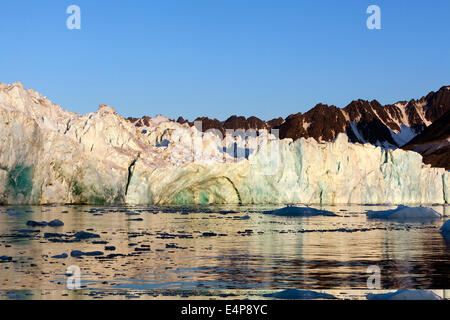 Spitzbergen, Landschaft Mit Wolkenstimmung Stockfoto