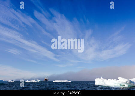 Spitzbergen, Landschaft Mit Wolkenstimmung Stockfoto