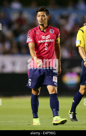 KINCHO Stadion, Osaka, Japan. 15. Juli 2014. Hotaru Yamaguchi (Cerezo), 15. Juli 2014 - Fußball /Soccer: 2014 J.LEAGUE 1.Division zwischen Cerezo Osaka 1-2 Kawasaki Frontale im KINCHO Stadium, Osaka, Japan. © AFLO/Alamy Live-Nachrichten Stockfoto