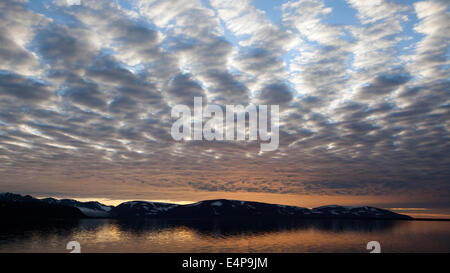 Spitzbergen, Landschaft Mit Wolkenstimmung Stockfoto