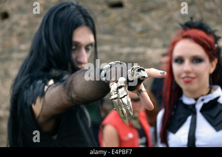 Teilnehmer des dunklen independent Festival Castle Party Stockfoto