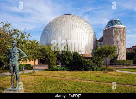 Zeiss-Planetarium Major, Ernst-Thälmann-Park, Prenzlauer Berg, Berlin, Deutschland Stockfoto