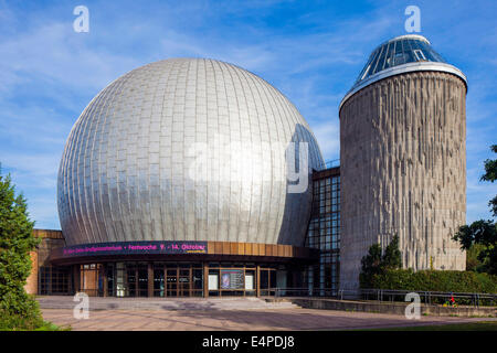 Zeiss-Planetarium Major, Ernst-Thälmann-Park, Prenzlauer Berg, Berlin, Deutschland Stockfoto