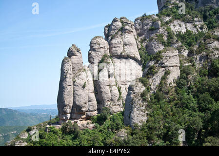 Montserrat ist ein Multi-spitzer Berg in Spanien wo befindet sich die Benediktiner-Abtei mit der schwarzen Madonna Stockfoto