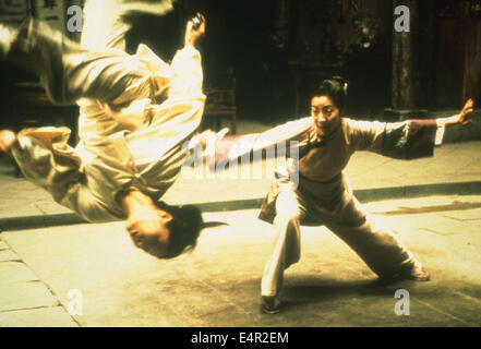 CROUCHING TIGER, HIDDEN DRAGON 2000 Columbia Asia Film mit Michelle Yeoh auf der rechten Seite Stockfoto