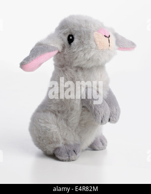 Grauer Hase Stofftier Stockfoto