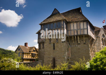 Stokesay Castle, Shropshire, England, UK befestigten Herrenhaus Stockfoto