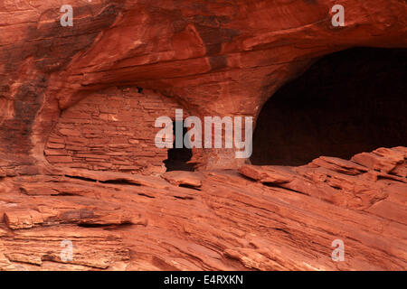 Baby Haus Ruinen, Anasazi Cliff dwelling, Mystery Valley, Monument Valley, Navajo-Nation, Arizona, USA Stockfoto