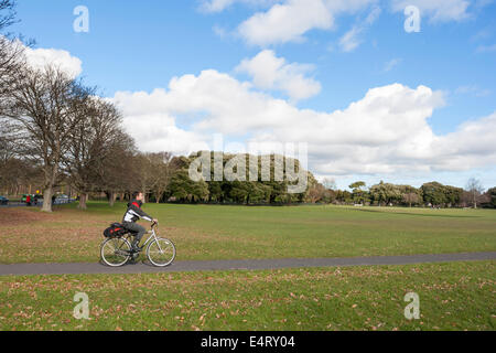 Radfahrer in der Phoenix-Park, Dublin Stockfoto