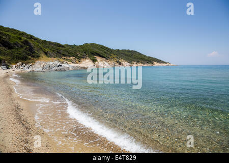 Wunderschönen kristallklaren Chalkidiki Meer am Heiligen Berg Athos Stockfoto