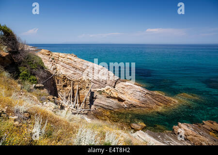 Wunderschönen kristallklaren Chalkidiki Meer am Heiligen Berg Athos Stockfoto