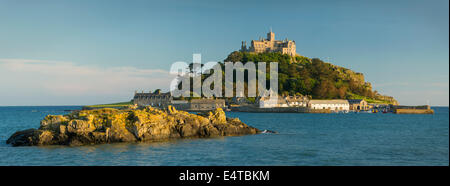 Abend über Mont Saint Michel, Marazion, Cornwall, England Stockfoto