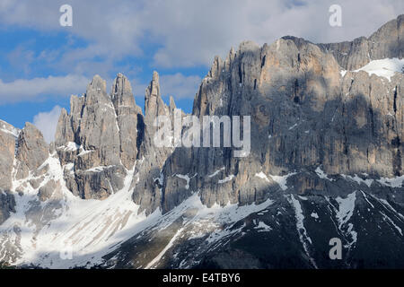 Gipfel der Rosengarten (Rosengarten-Gruppe), Vajolet Türme und Laurinswand, Trentino Alto Adige, Südtirol, Dolomiten, Italien Stockfoto