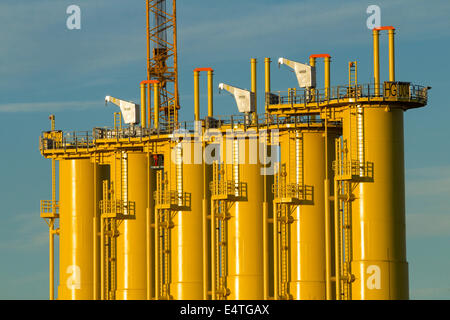 Offshore-Wind Turbine Fundament bei TAG Energy Solutions Ltd am Haverton-Hügel in der Nähe von Middlesbrough, England, UK Stockfoto