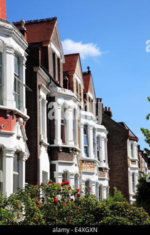 Viktorianische Reihenhäuser Stadt in London, England Stockfoto